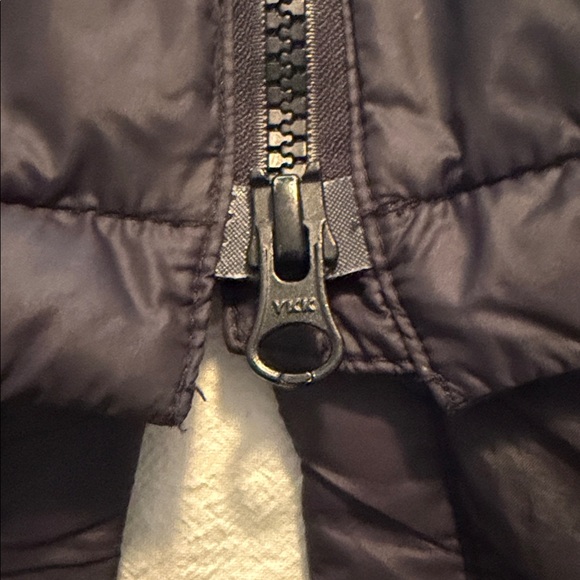 Canada Goose Women’s Packable Jacket 2209l - Picture 4 of 16